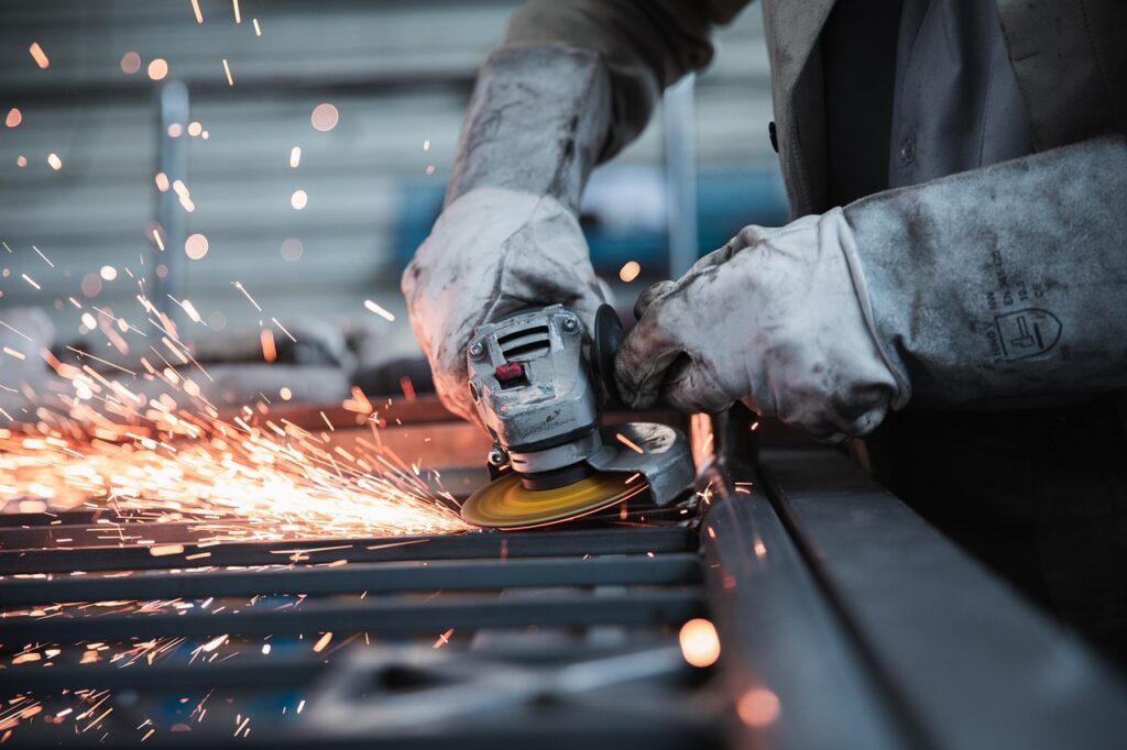 Atelier découpe sur mesure près de chez moi