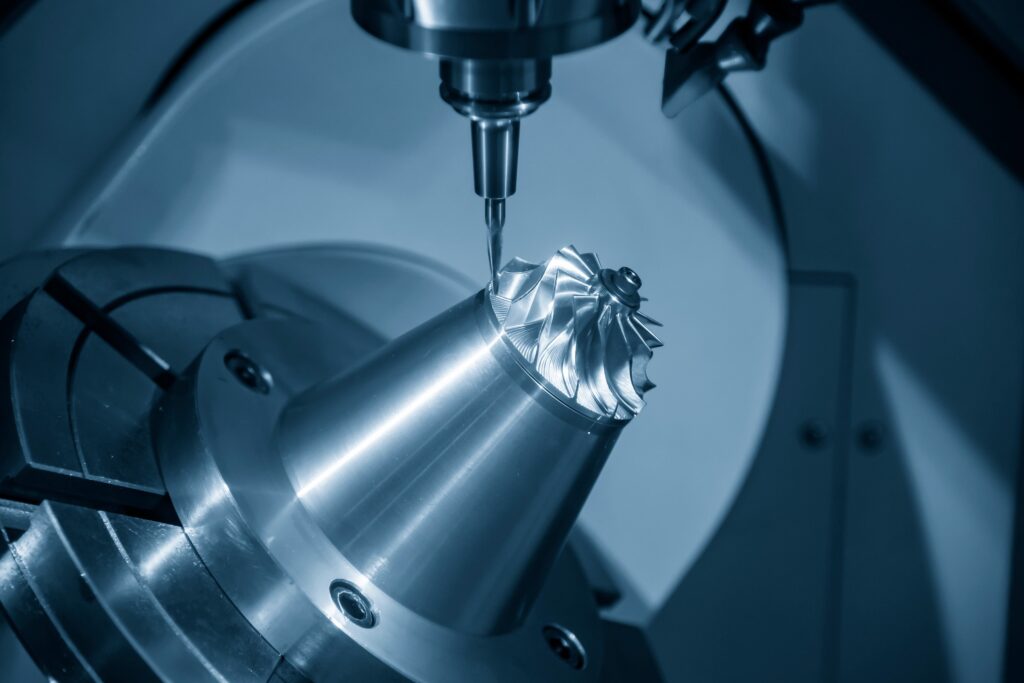 Quels facteurs déterminent le coût de fabrication d’une pièce